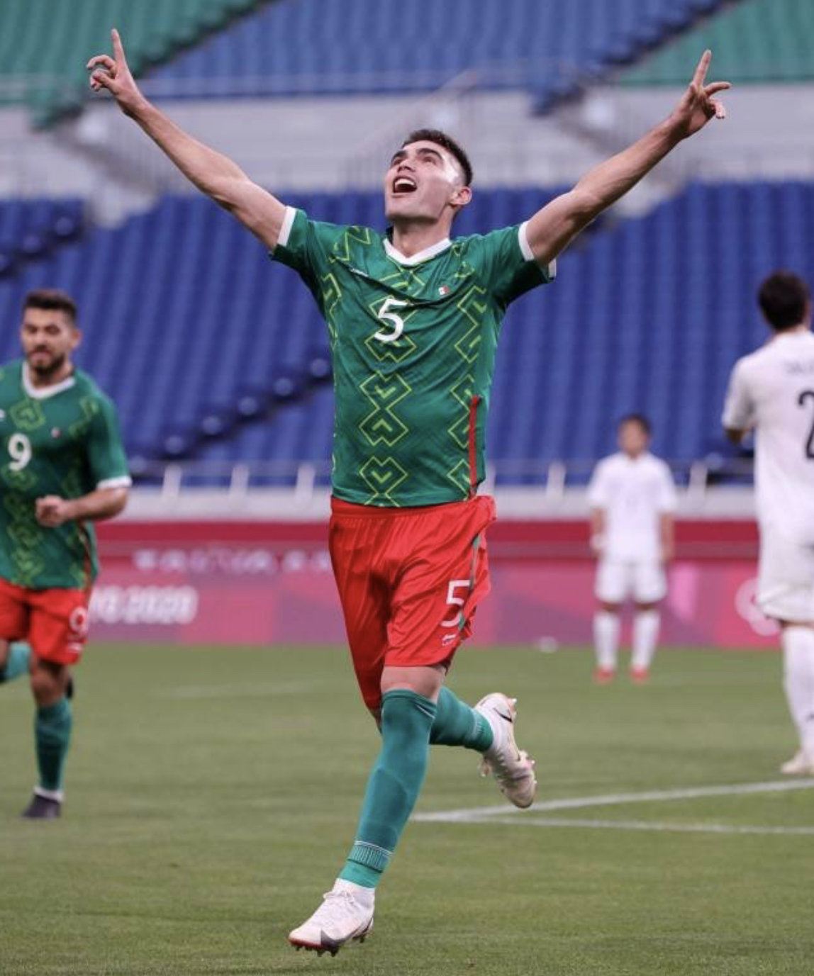 九游娱乐馆-墨西哥女子足球队夺魁(墨西哥女子足球队夺魁视频)