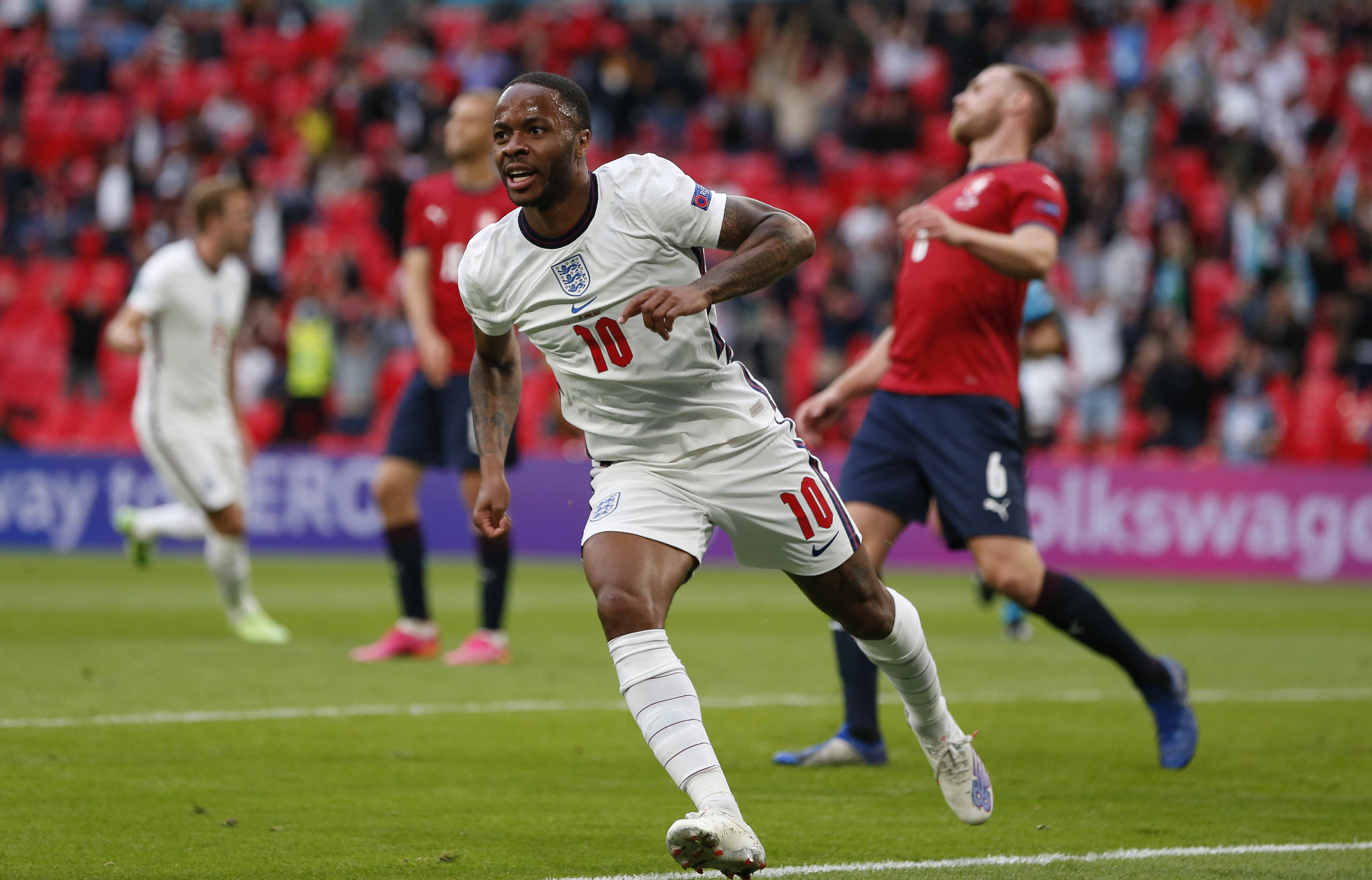 九游娱乐中国官网-欧洲优秀球员迎来擂台赛，精彩纷呈！的简单介绍