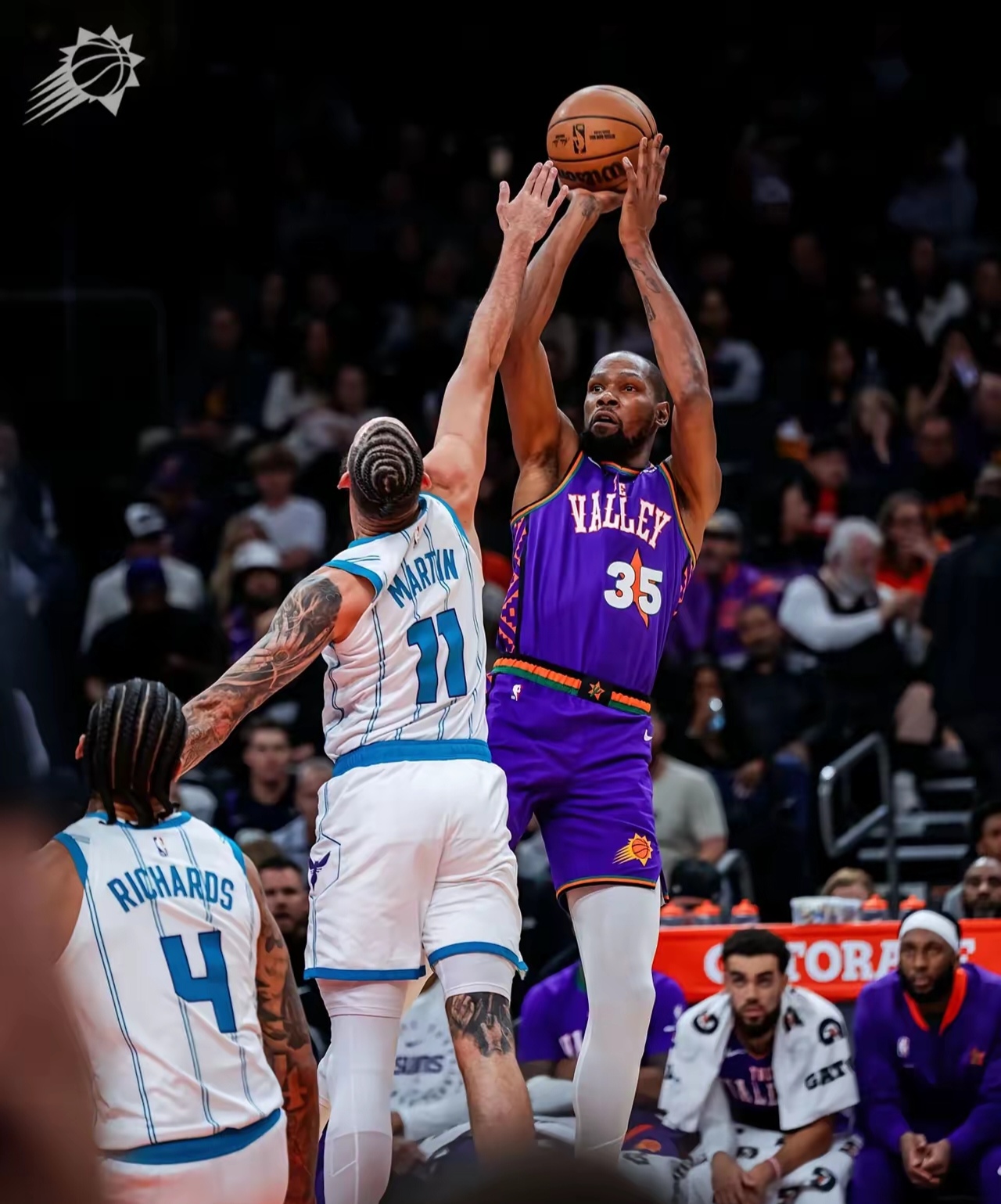 九游娱乐平台-包含黄蜂队主帅调整防守策略，力挽狂澜的词条