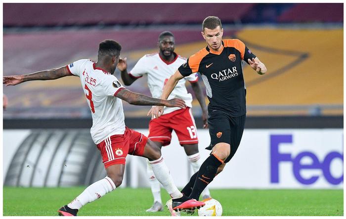 保加利亚险胜斯洛伐克，小组出线壮大机会的简单介绍