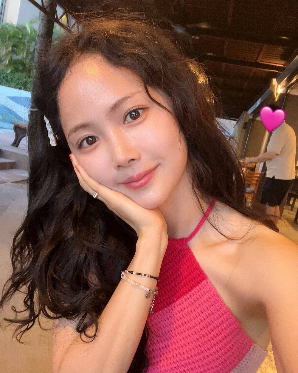 韩国女足队员夺得最有价值球员