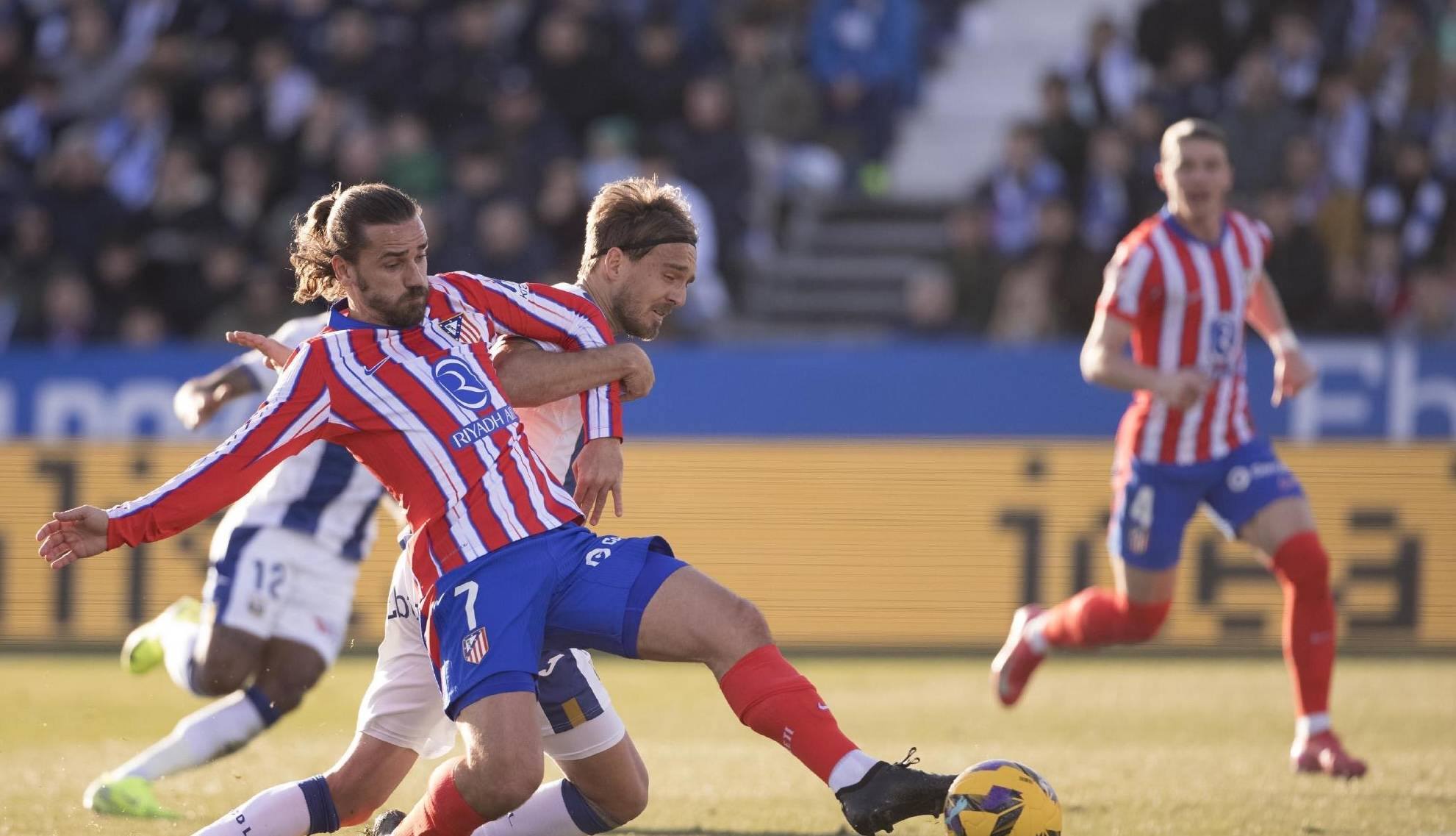 AC米兰客场战平，领头羊被追赶的简单介绍