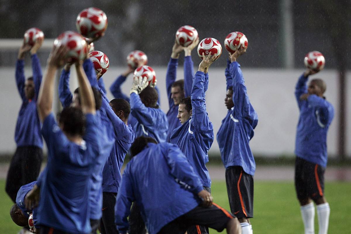 关于拼搏精神:球员们将展现出色的比赛表现的信息 关于拼搏精神:球员们将展现出色的比赛表现的信息