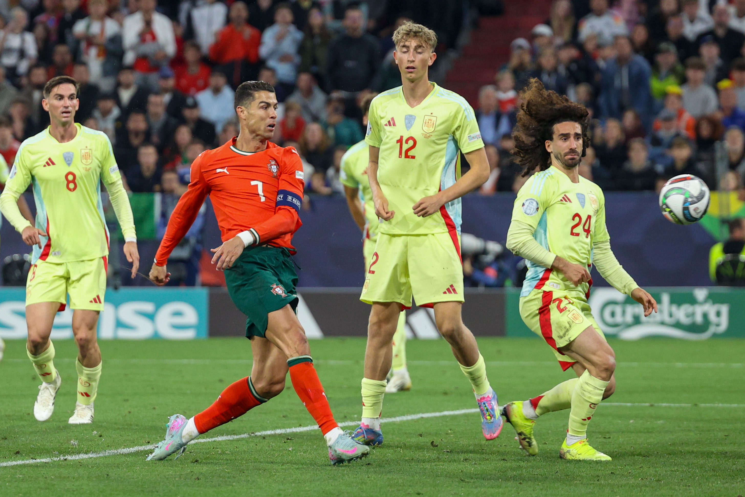 九游娱乐亚洲官网-包含瑞士客场逆转葡萄牙，惊险抢分的词条