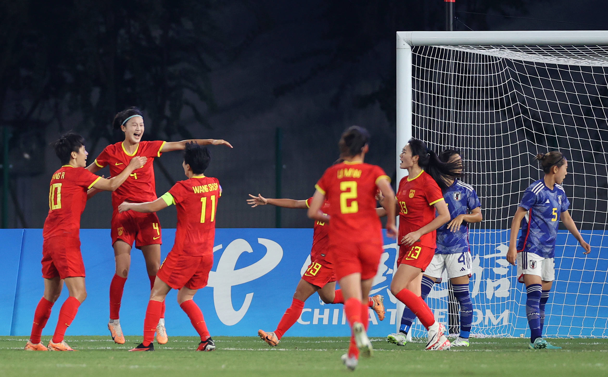 九游娱乐登录入口-关于精彩瞬间回顾：女足领先对手，赢得关键比赛的信息