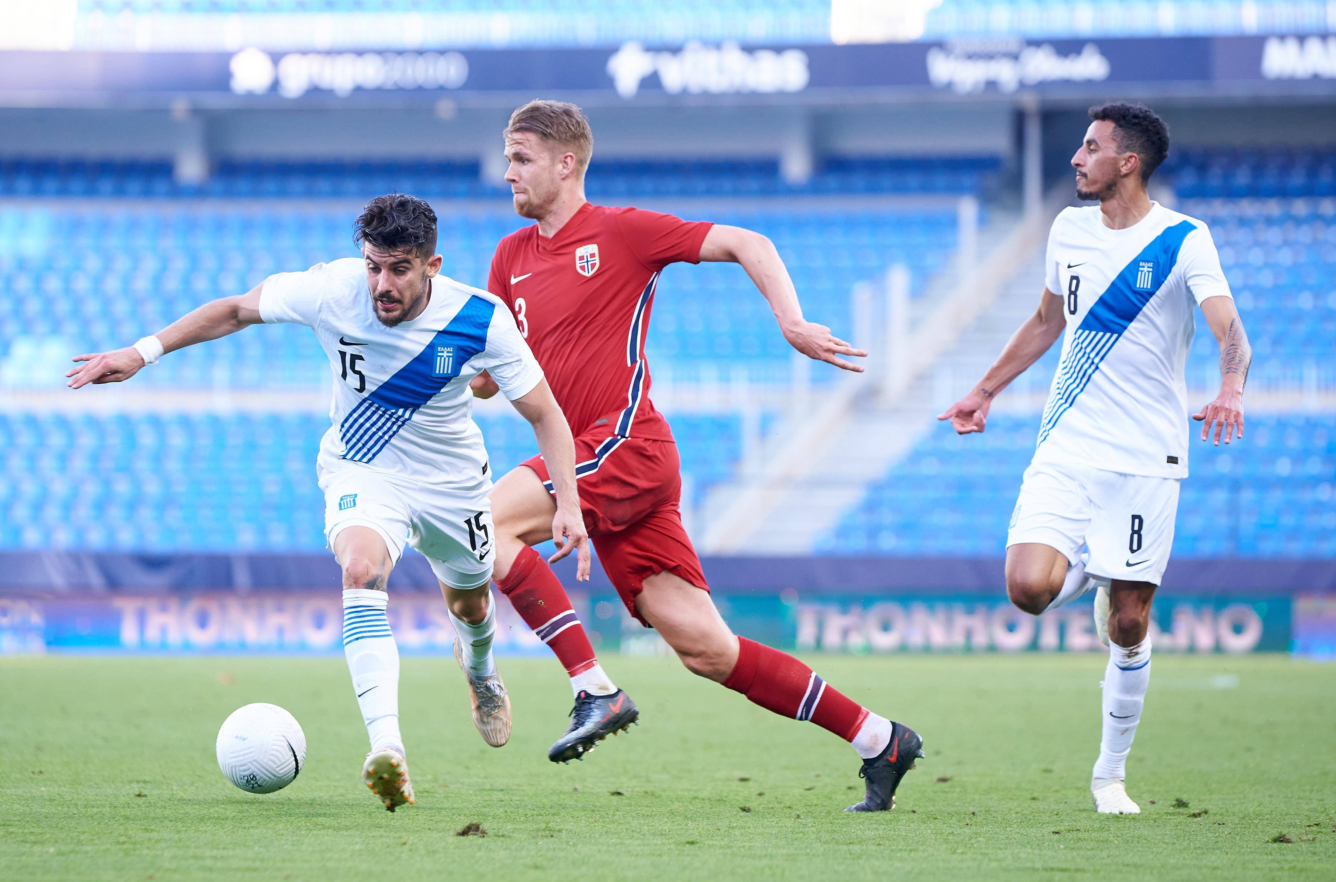 九游娱乐网页版登录入口-史无前例的欧洲杯比赛再次震撼