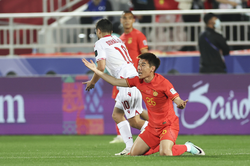 九游娱乐app下载-中国队在国际足球比赛中表现出色