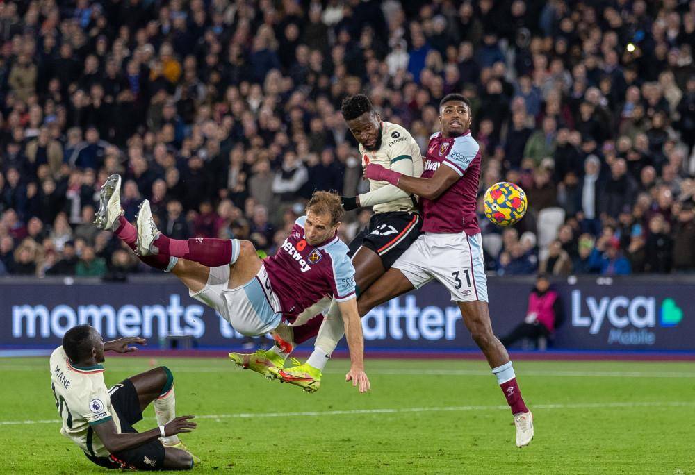 包含西汉姆联队在场上表现突出,取得胜利的词条 包含西汉姆联队在场上表现突出,取得胜利的词条