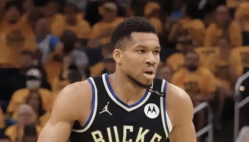 雄鹿不敌快船,字母哥独撑大局 雄鹿不敌快船,字母哥独撑大局