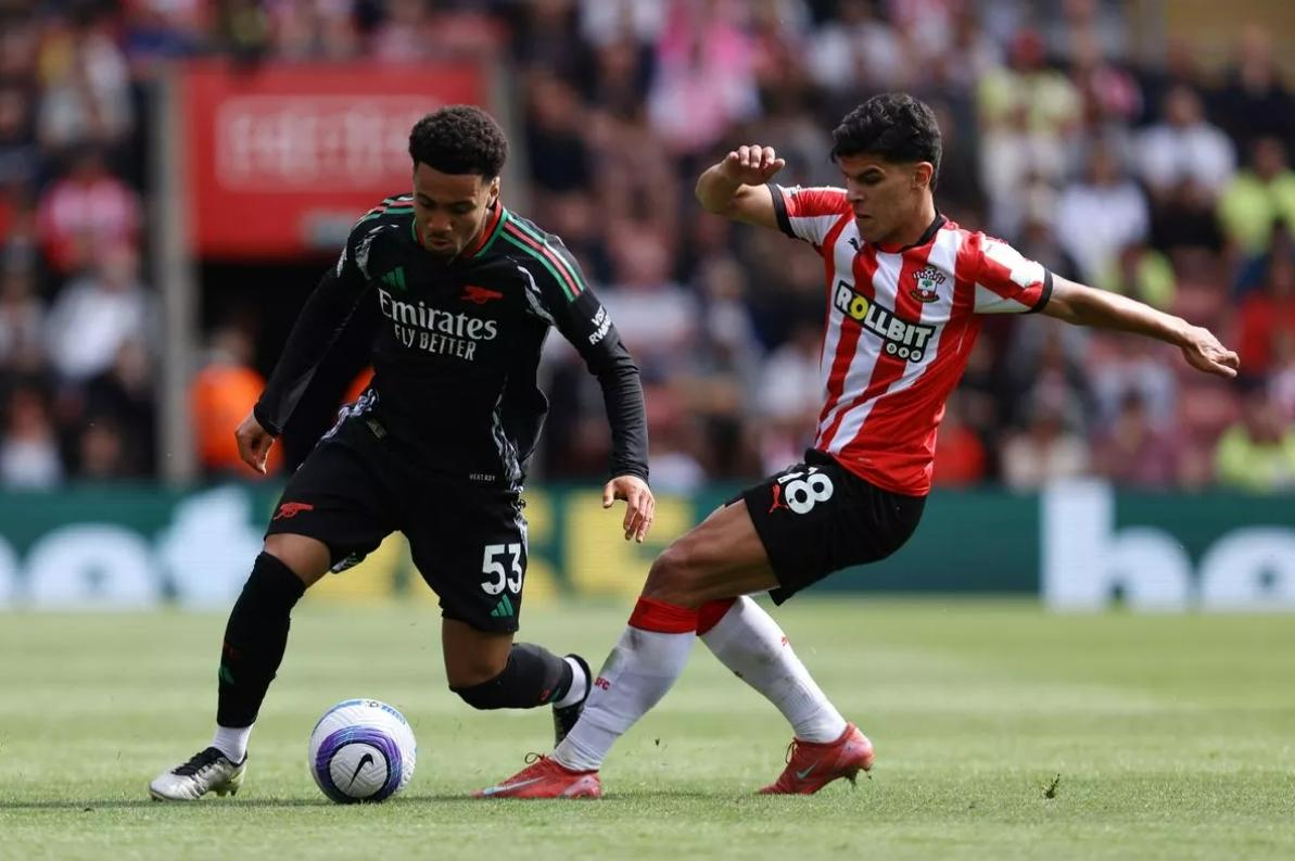 阿森纳球员集训严格训练,努力提升竞技水平的简单介绍 阿森纳球员集训严格训练,努力提升竞技水平的简单介绍